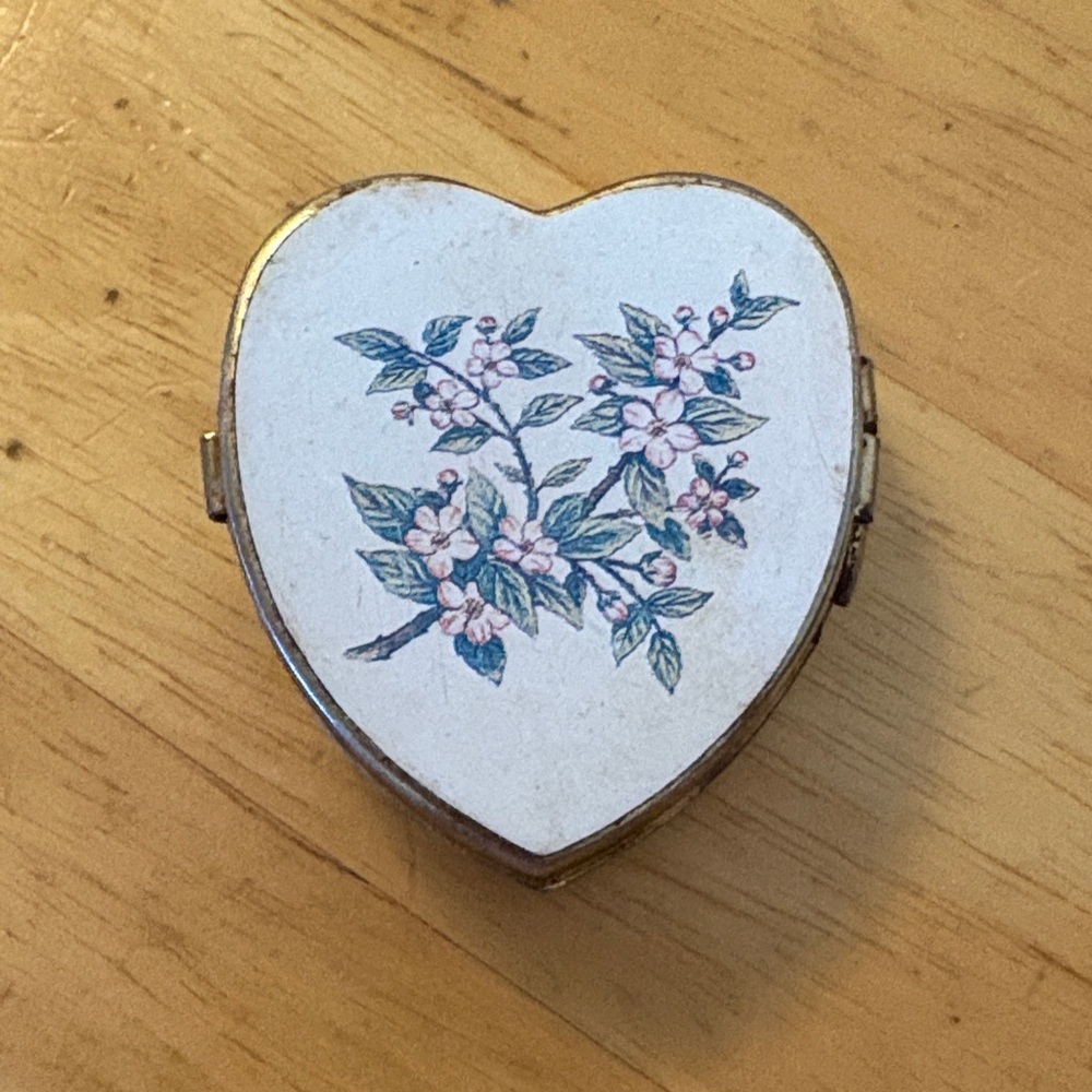 Vintage Heart-Shaped Floral pill Box